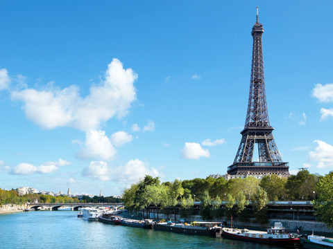Tour Normandia, Bretagna, Castelli della Loira e Parigi