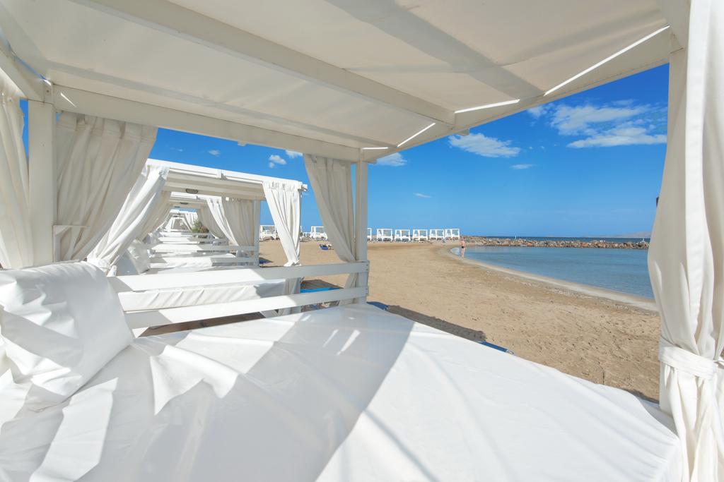Knossos Beach Bungalows & Suites