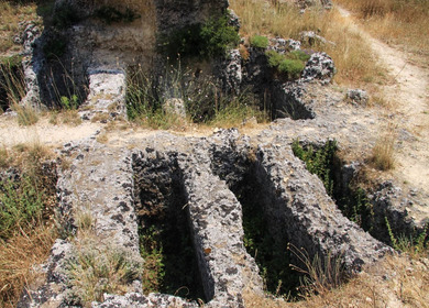  Mycenaean tombs Kefalonia