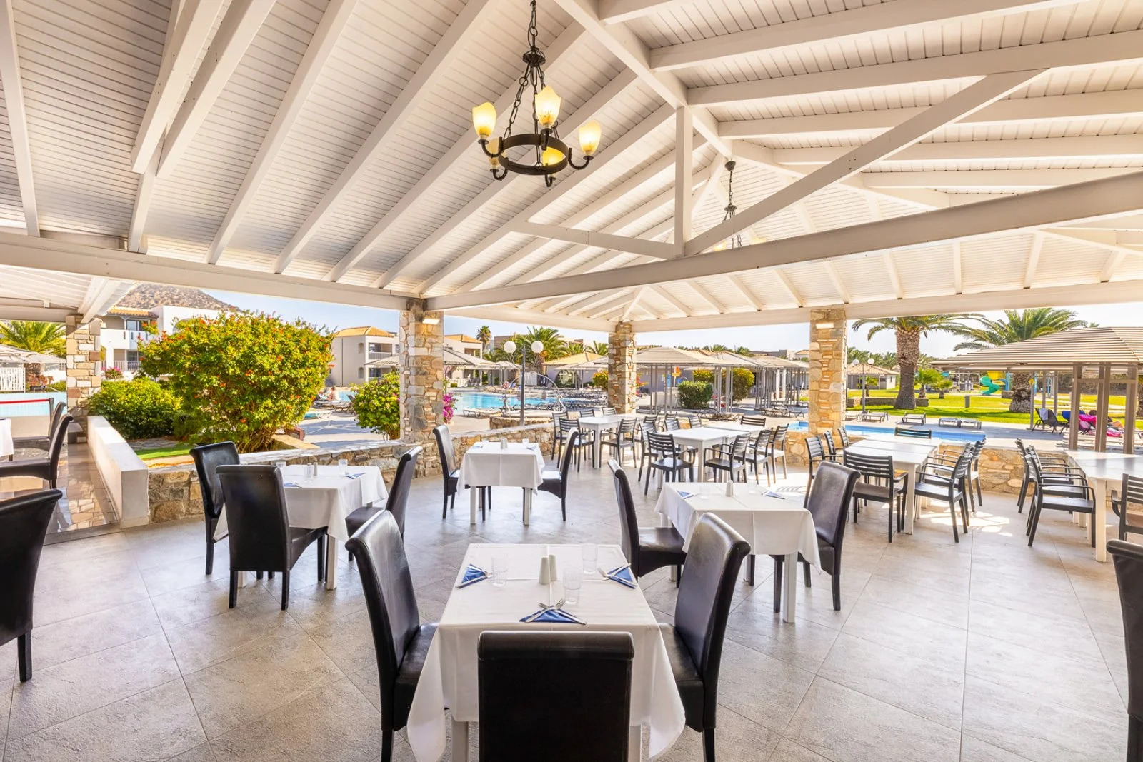 Bravo Smart Akti Beach