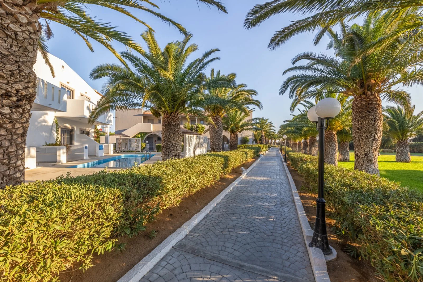 Bravo Smart Akti Beach