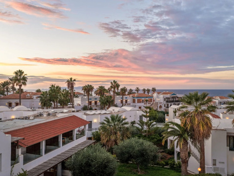 Alpiclub Annabelle Beach Resort