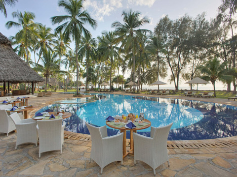 Bluebay Beach Resort & Spa