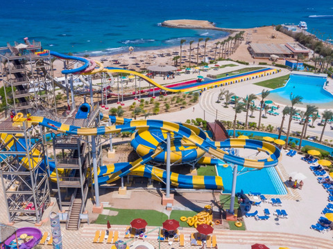 Blend Club Aqua Beach Resort