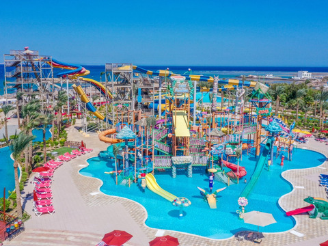 Blend Club Aqua Beach Resort