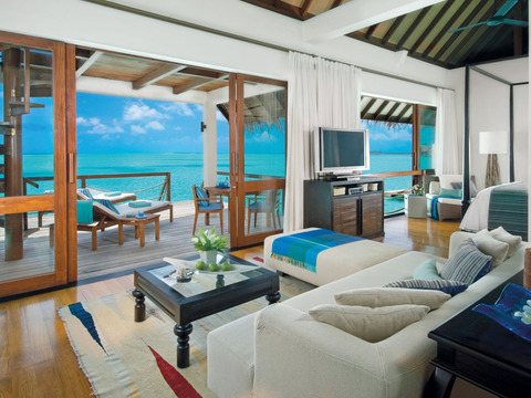 Four Seasons Landaa Giraavaru