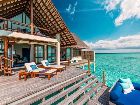 Four Seasons Landaa Giraavaru