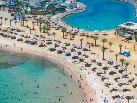 Blend Club Aqua Beach Resort
