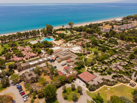 Voi Floriana Resort