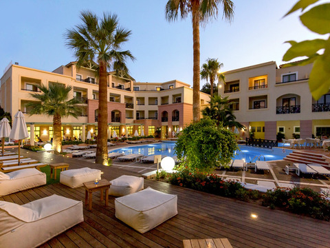 Alpiselect Samaina Inn