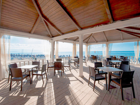 Voi Floriana Resort