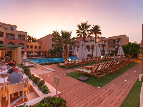 Alpiselect Samaina Inn