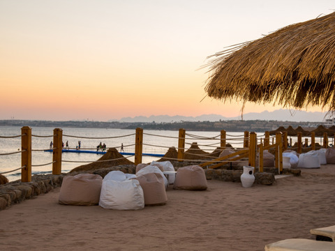 Nicolaus Prime Sunrise Remal Beach