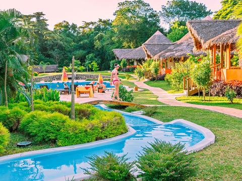 Loharano Beach Hotel