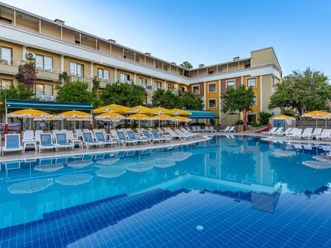 Estate per single sulla costa turca