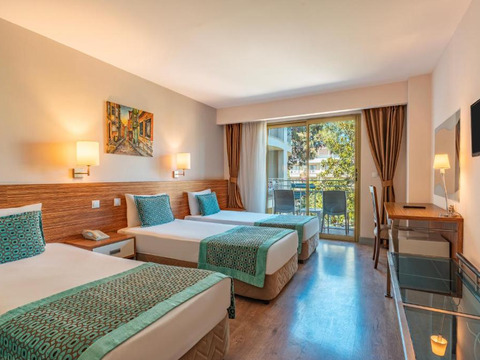 Estate per single sulla costa turca