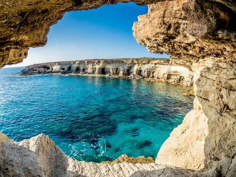 Settimane per single a Cipro