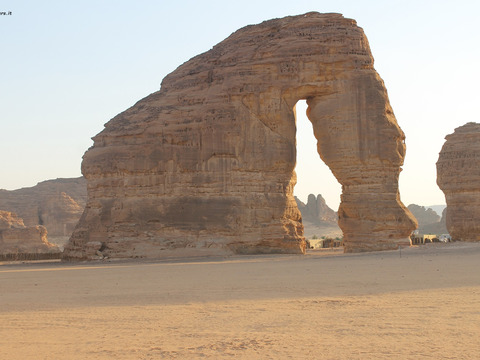 Pasqua per single Tour Arabia e Alula 
