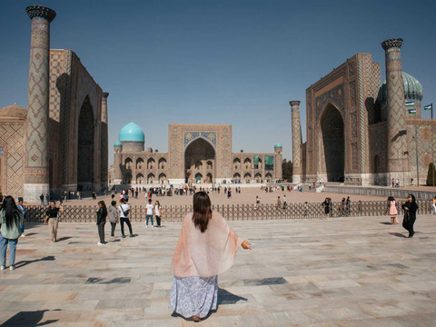 Ponte 25 aprile Tour Uzbekistan