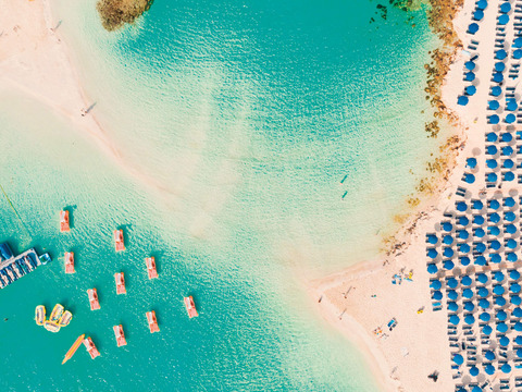 Settimane per single a Cipro