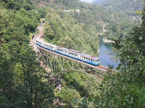 Ponte Immacolata sulle Alpi Svizzere