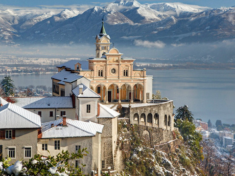 Ponte Immacolata sulle Alpi Svizzere