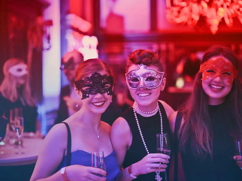 Festa dei single. Il single day tra Cina e Italia