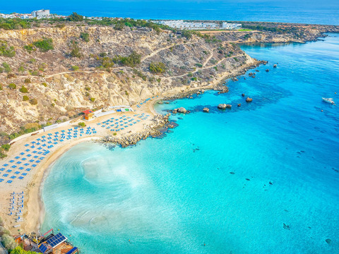 Settimane per single a Cipro