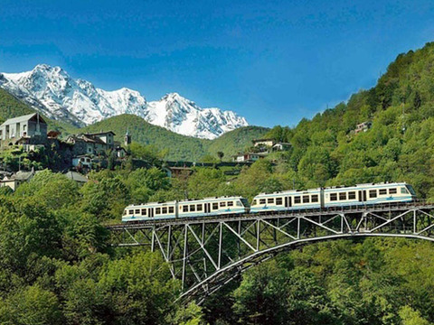 Ponte Immacolata sulle Alpi Svizzere