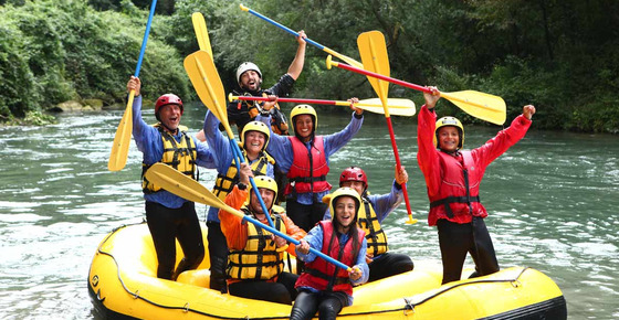 Weekend rafting per single